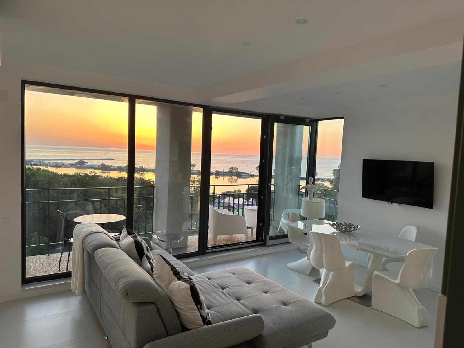 Donna Alba Seaview Penthouse, Casa Ta De Pe Plaja Daire Neptun Dış mekan fotoğraf