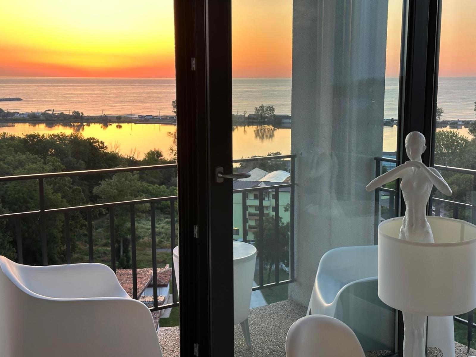Donna Alba Seaview Penthouse, Casa Ta De Pe Plaja Daire Neptun Dış mekan fotoğraf